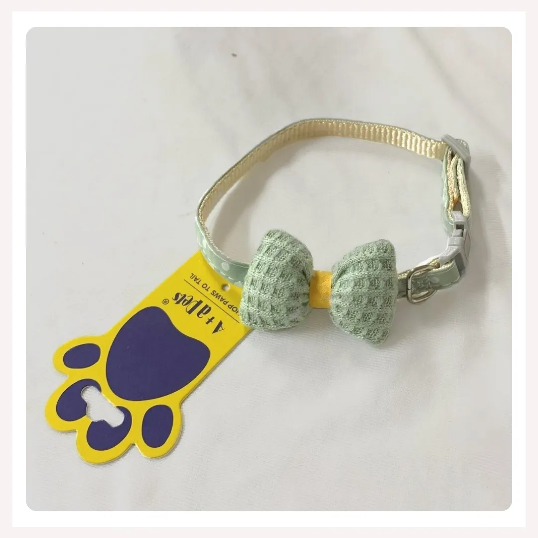 A a Pets' Bow Design Soft Handmade Adjustable Cat Collar - Green