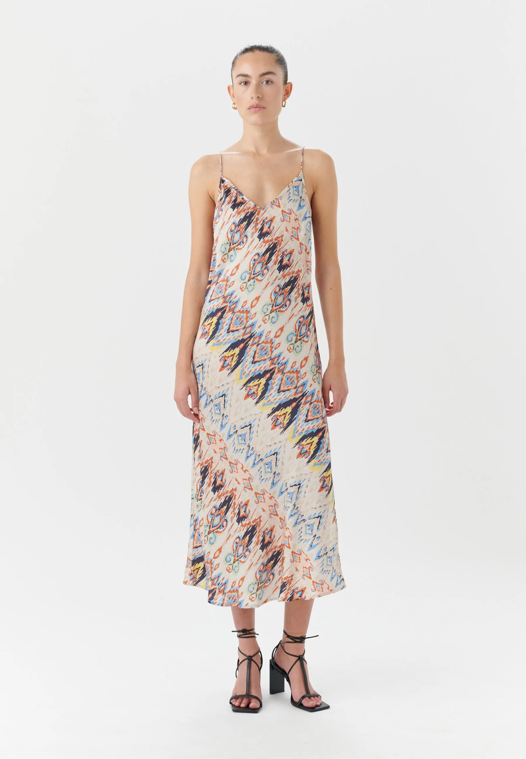 ADELAIDE-Ikat Salsa