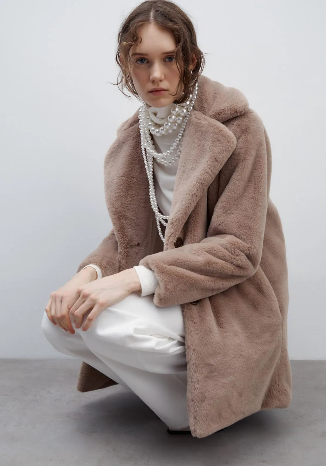 Lapel collar fur coat - Taupe