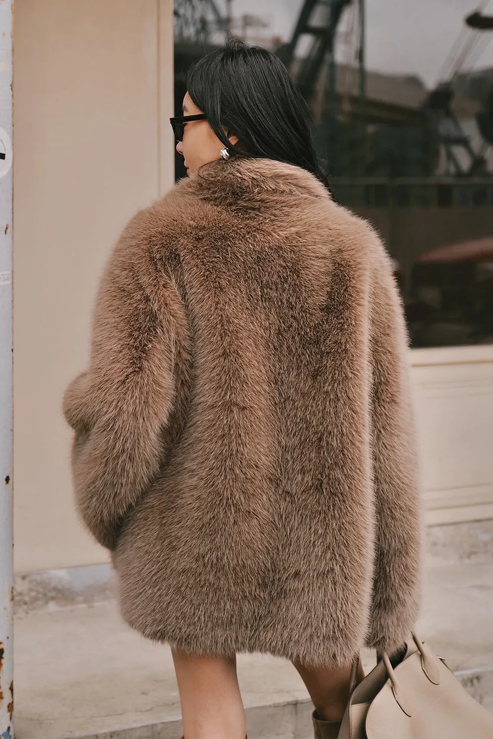 【預購】翻領皮草大衣<br>Collar Faux Fur Coat